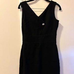 Classic black sleeveless dress - new